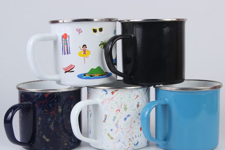 Beautiful enamel mug for outdoor use (5)