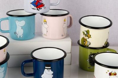 Enamel mugs (1)