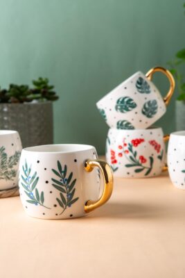 Creative 2025 ceramic mug with flower design