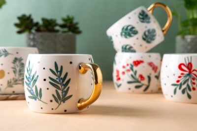 Creative 2025 ceramic mug with flower design