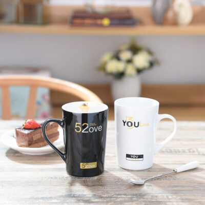 ceramic coffee mug with handle